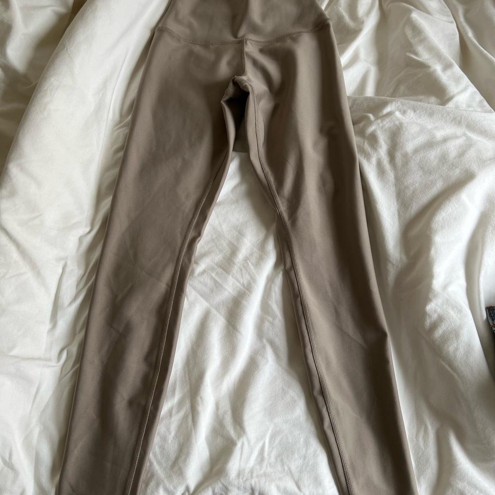 Alo yoga High-waist Airlift legging in Gravel